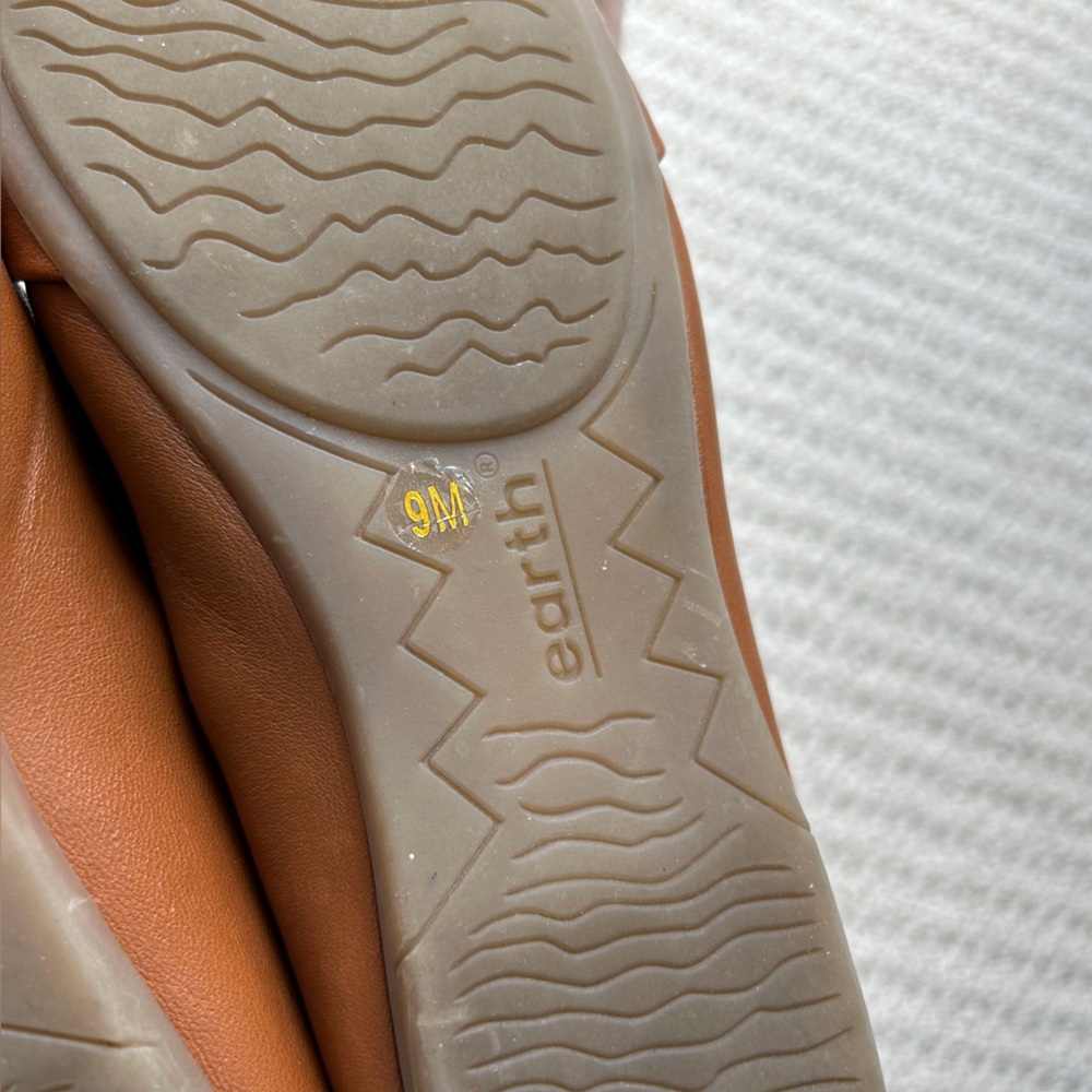 Earth Origins Tan Knotted Leather Ballet Flats - Picture 12 of 12